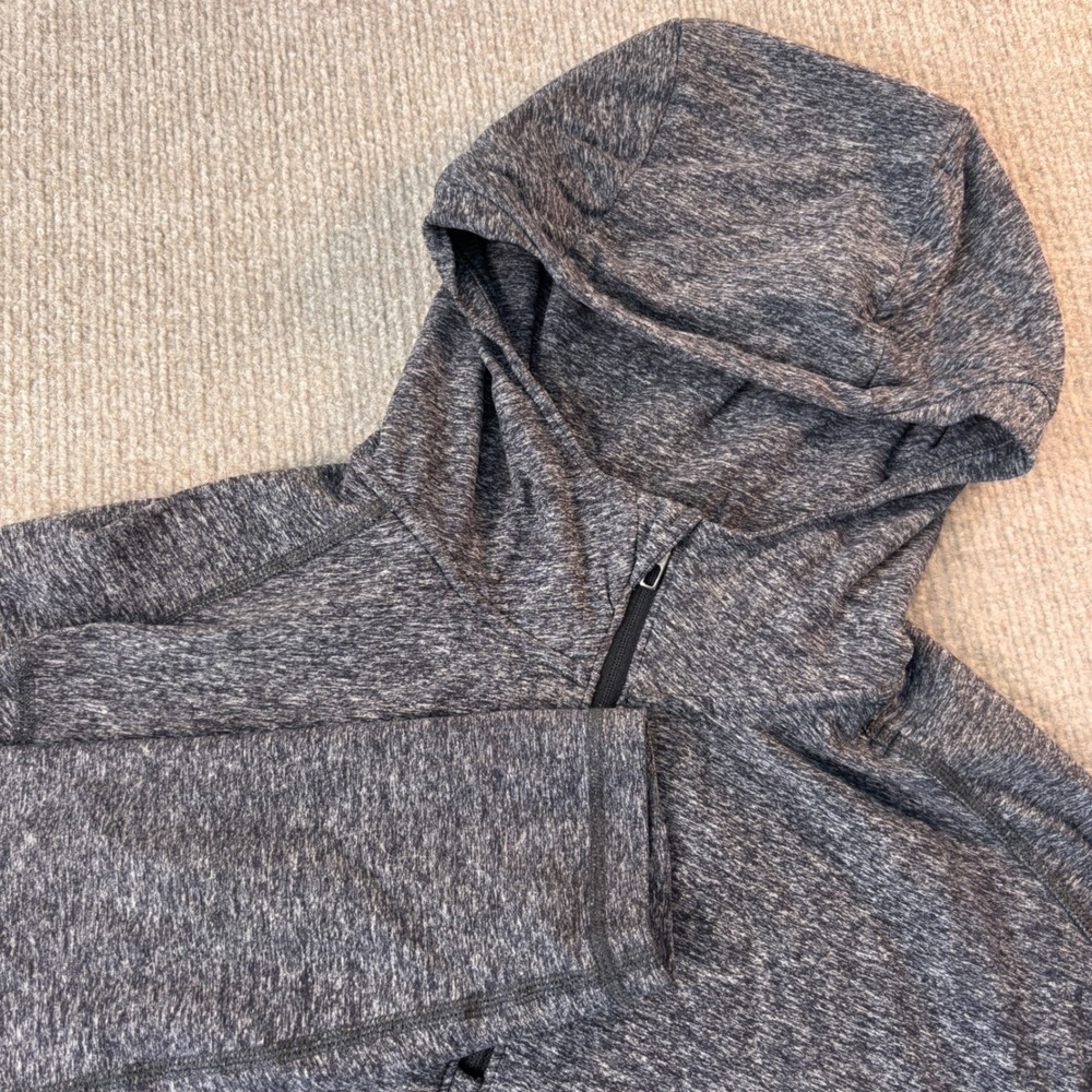 Luluelmon Gray Hooded Surge Half Zip Performance Pullover Men's Size Large EUC